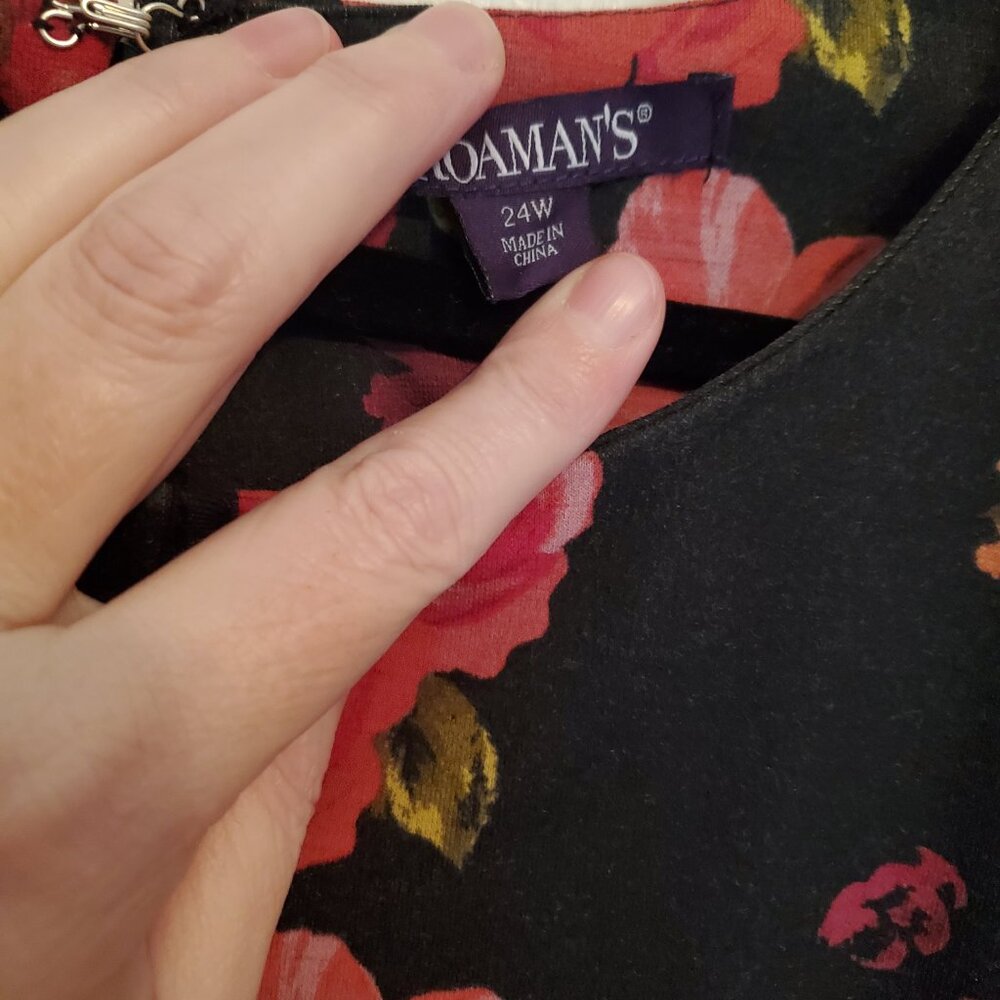 NEW Roaman's Black Strawberry Floral Print Piped Accent Dress SS Zip 24W - Picture 6 of 10